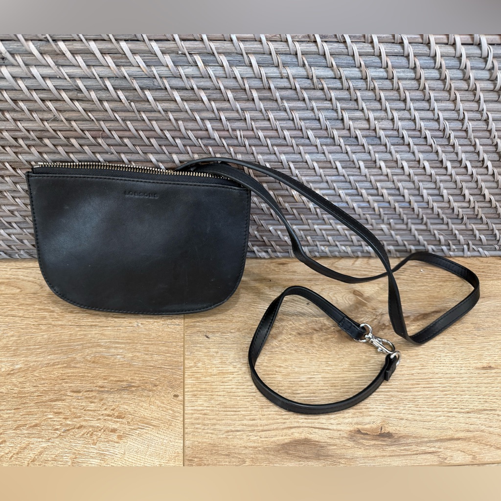 Lo & Sons Black Leather Crossbody Pouch